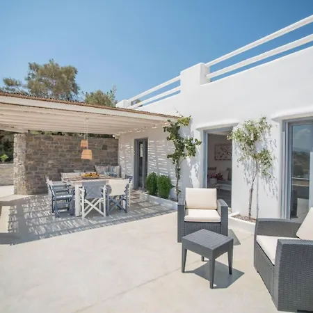 بيت للعطل Luna Bianca, Private With Pool & Jacuzzi, Stelida Naxos *