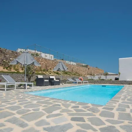 Luna Bianca, Private With Pool & Jacuzzi, Stelida Naxos بيت للعطل *