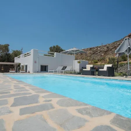 Semesterbostad Luna Bianca, Private With Pool & Jacuzzi, Stelida Naxos