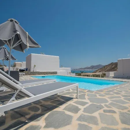 Luna Bianca, Private With Pool & Jacuzzi, Stelida Naxos Semesterbostad